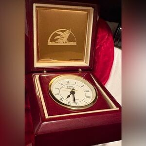 Seiko Elegant Gold and Brown Desk Clock
In Beautiful Wooden Shiny etched design
